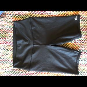 Alo yoga biker shorts